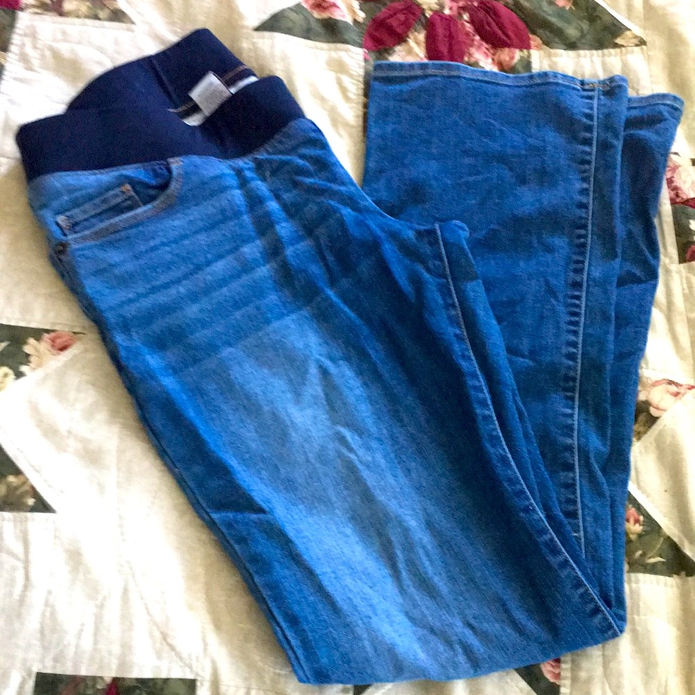 Maternity jeans size 8